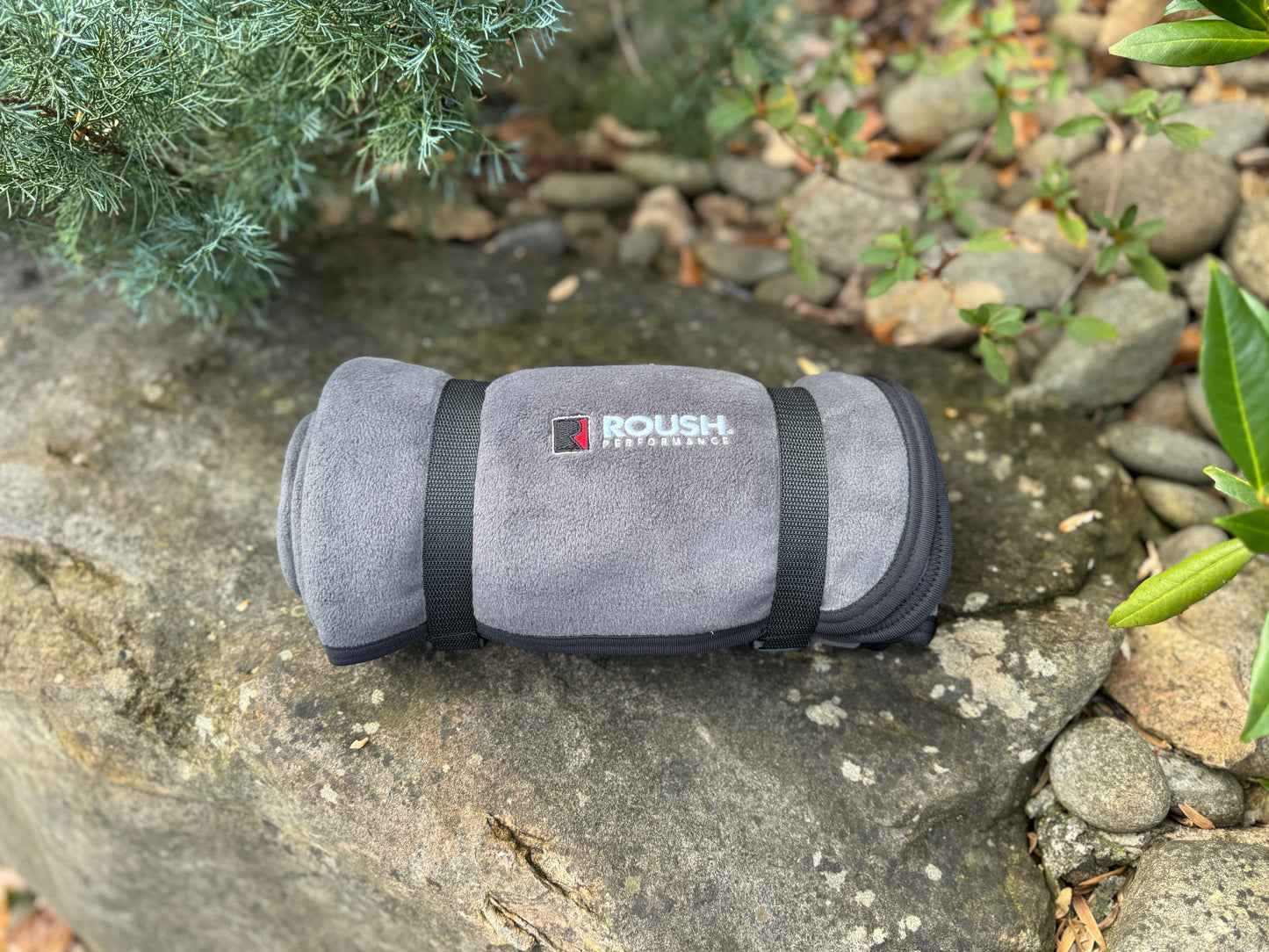 ROUSH9848 Embroidered Fleece Blanket